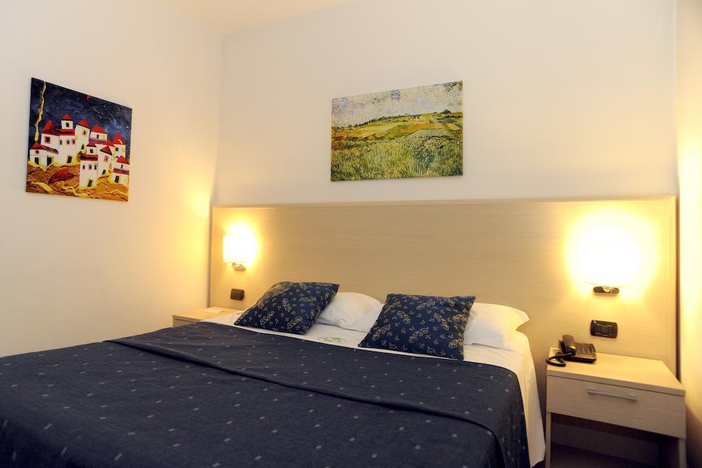Hotel La Quercia Valmontone Room photo