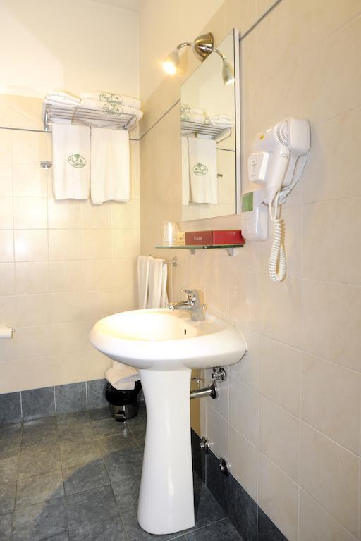 Hotel La Quercia Valmontone Room photo